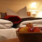 Foehrenhof بيت ضيافة 3*