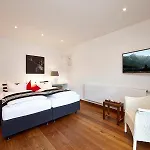 Foehrenhof 3*