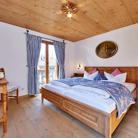 Fohrenhof Garni 3*
