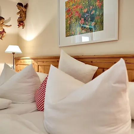Fohrenhof Garni Guest house 3*