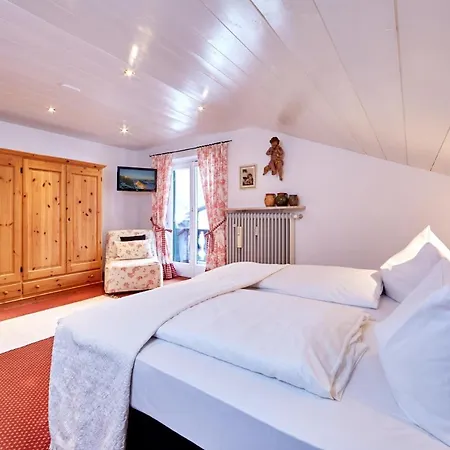 Guest house Fohrenhof Garni 3*