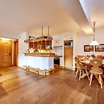 Foehrenhof بيت ضيافة فراشانت