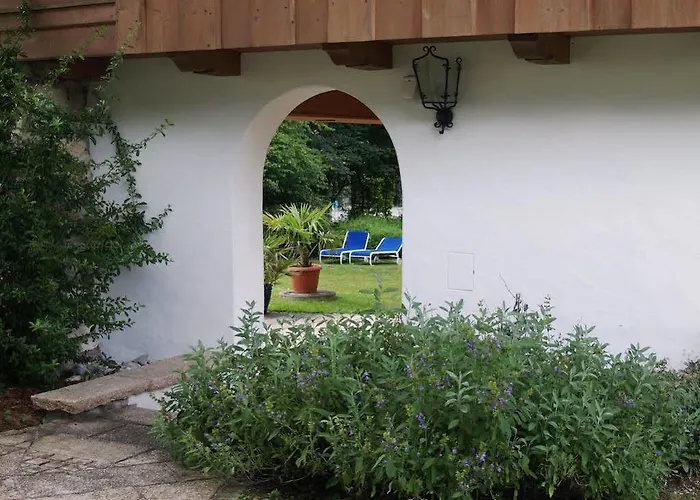 بيت ضيافة Foehrenhof